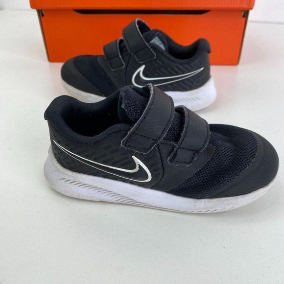 NIKE FLEX CONTACT STAR RUNNER BLACK/DARK GREY SNEA - Picture 1 of 6